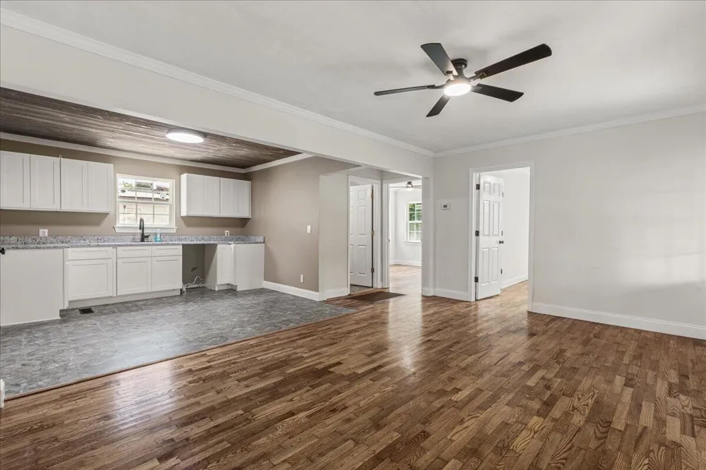 302 Kale Avenue Englewood, TN 37329