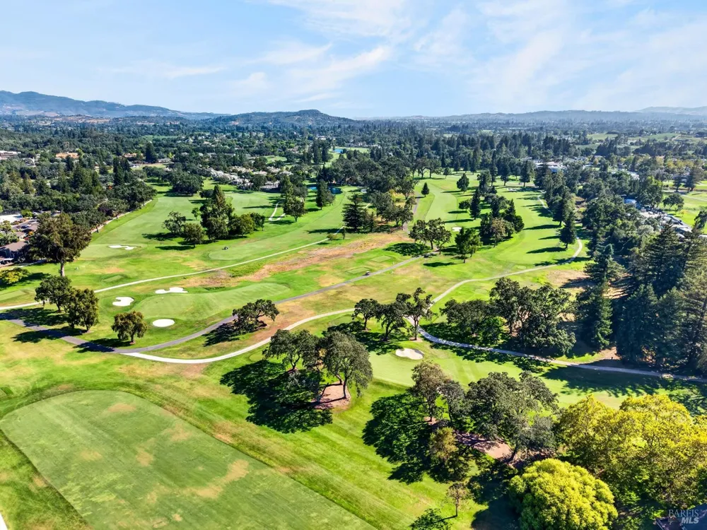1176 Castle Oaks Drive Napa, CA 94558