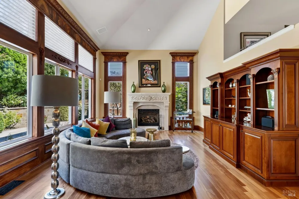 1176 Castle Oaks Drive Napa, CA 94558