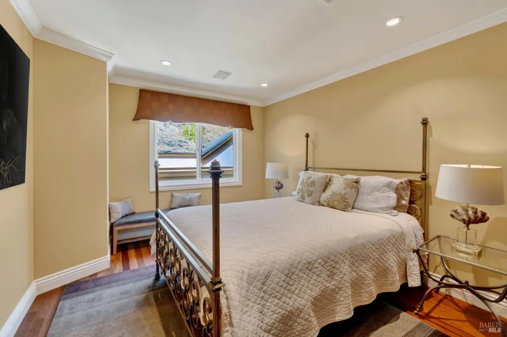 1176 Castle Oaks Drive Napa, CA 94558