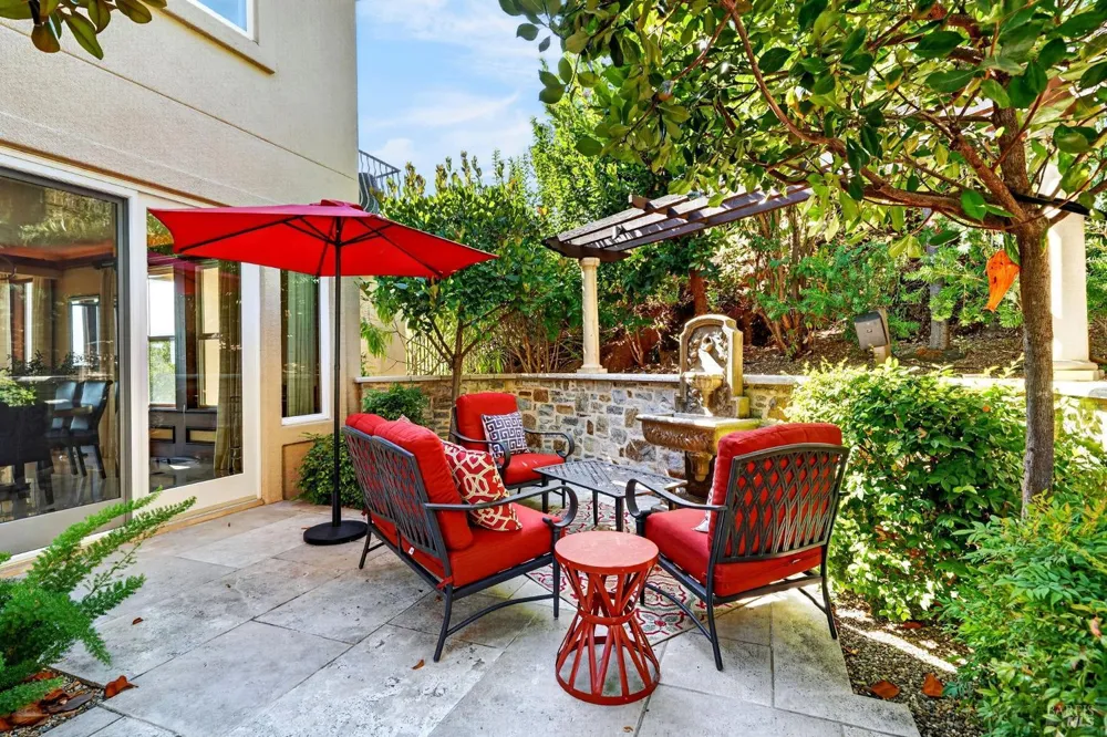 1176 Castle Oaks Drive Napa, CA 94558