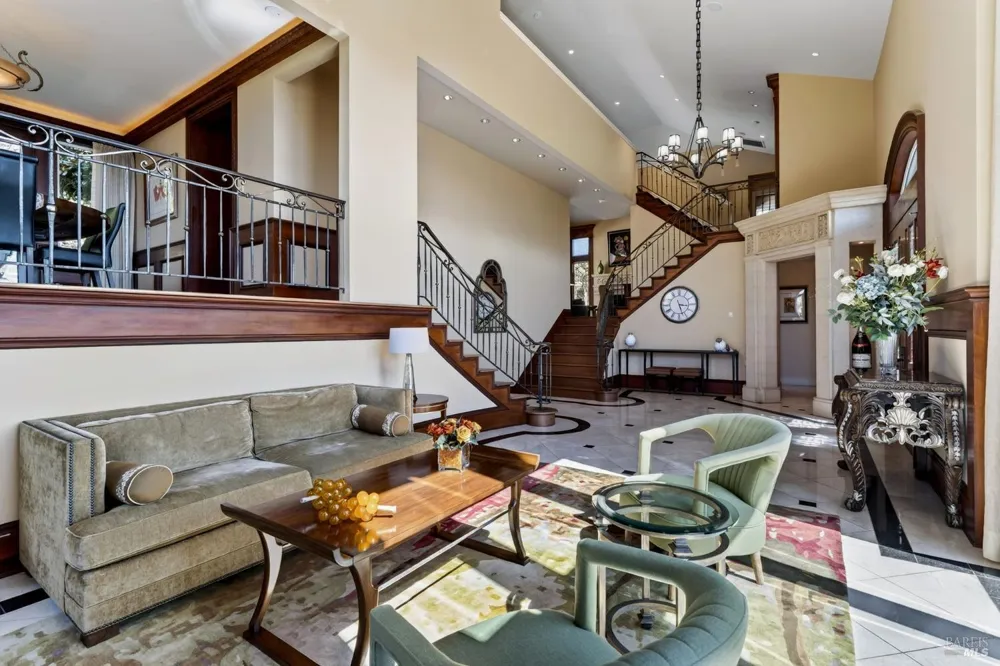 1176 Castle Oaks Drive Napa, CA 94558