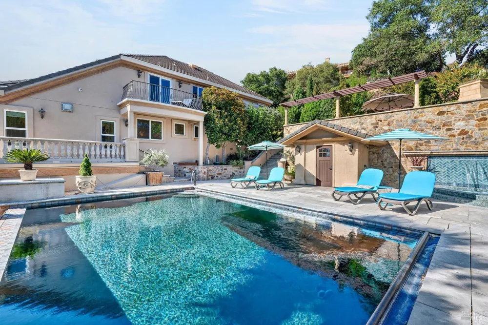 1176 Castle Oaks Drive Napa, CA 94558