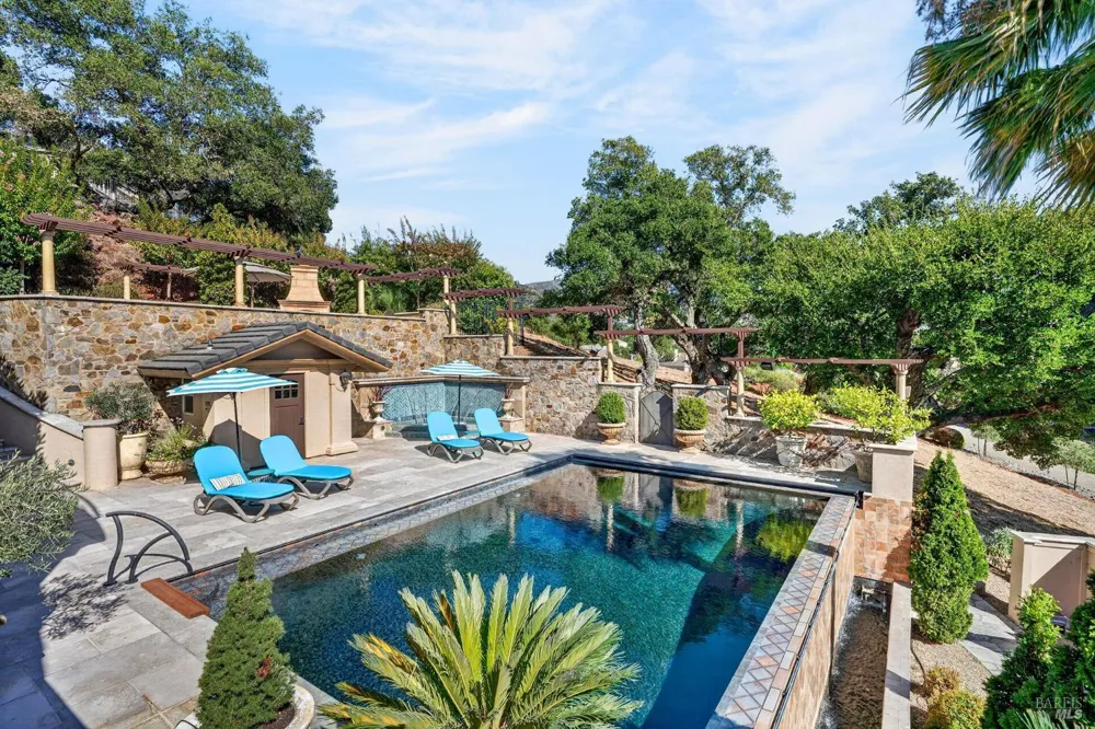 1176 Castle Oaks Drive Napa, CA 94558