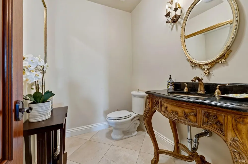 1176 Castle Oaks Drive Napa, CA 94558