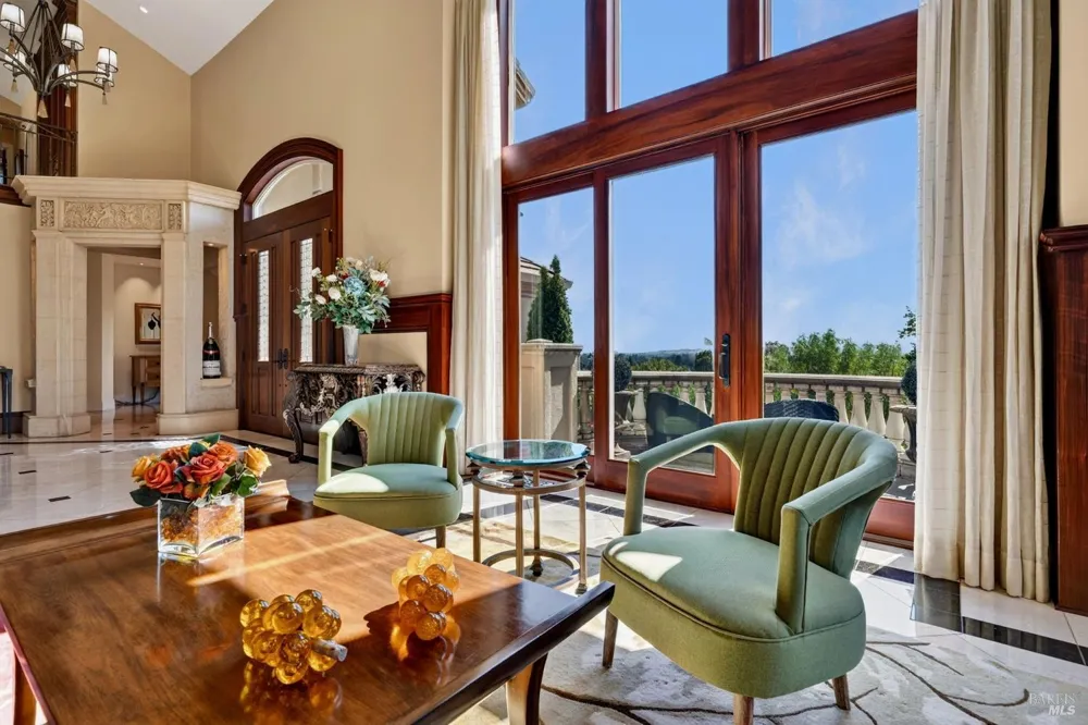 1176 Castle Oaks Drive Napa, CA 94558