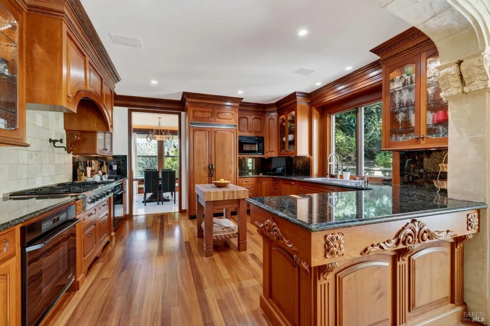 1176 Castle Oaks Drive Napa, CA 94558