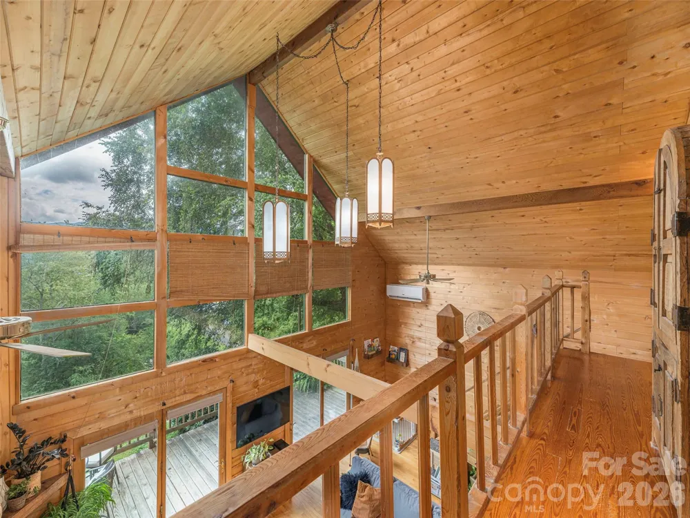 215 Hall Top Road Waynesville, NC 28786