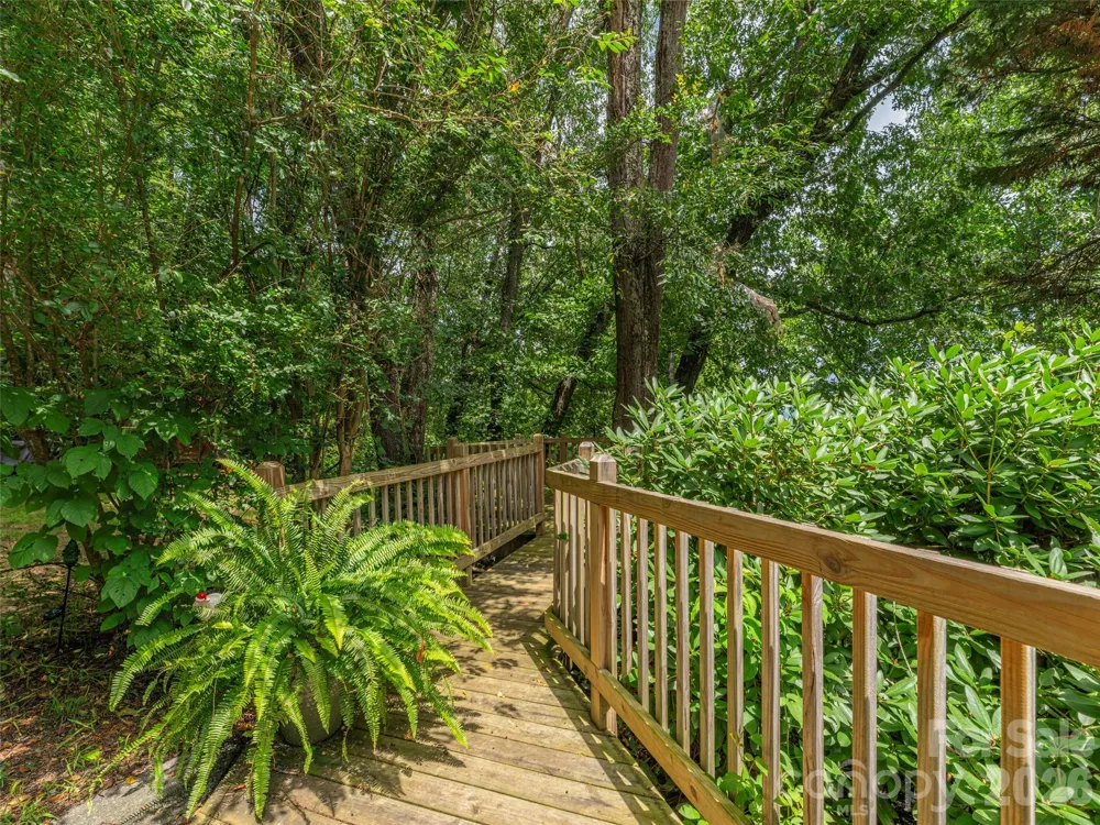 215 Hall Top Road Waynesville, NC 28786