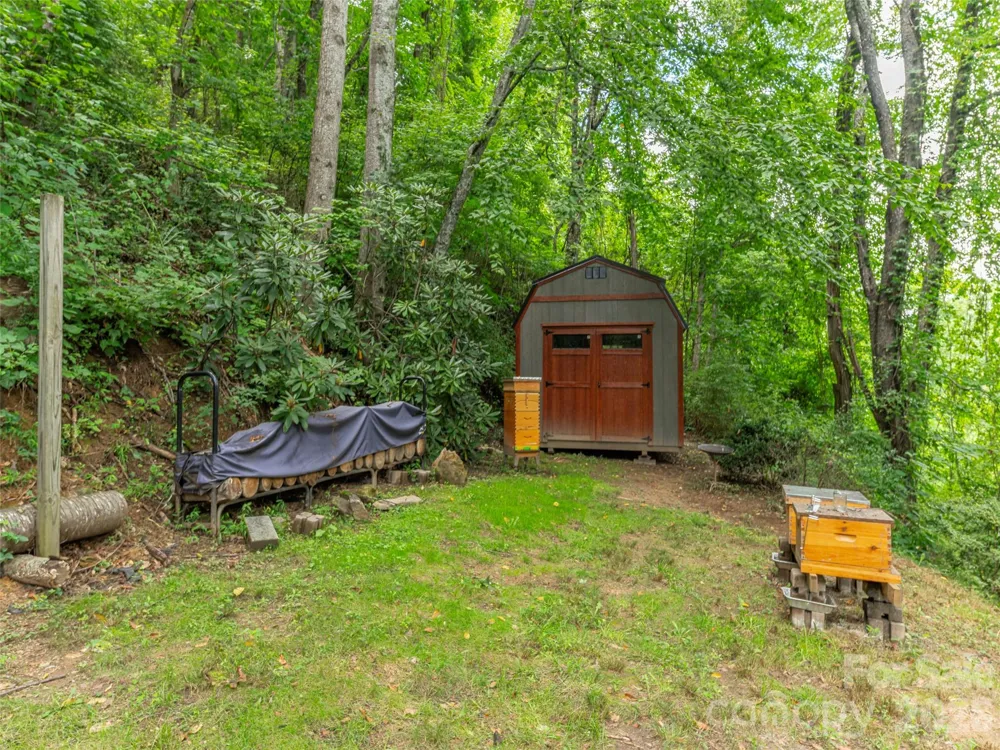 215 Hall Top Road Waynesville, NC 28786