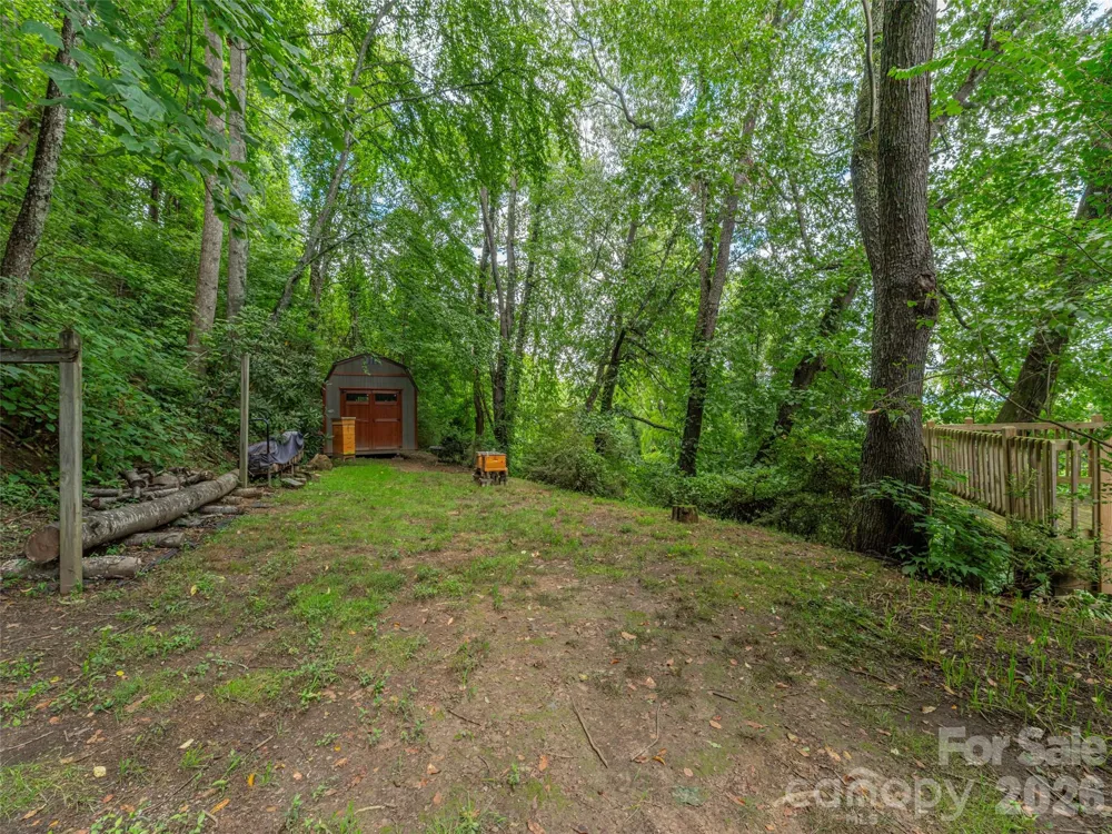 215 Hall Top Road Waynesville, NC 28786
