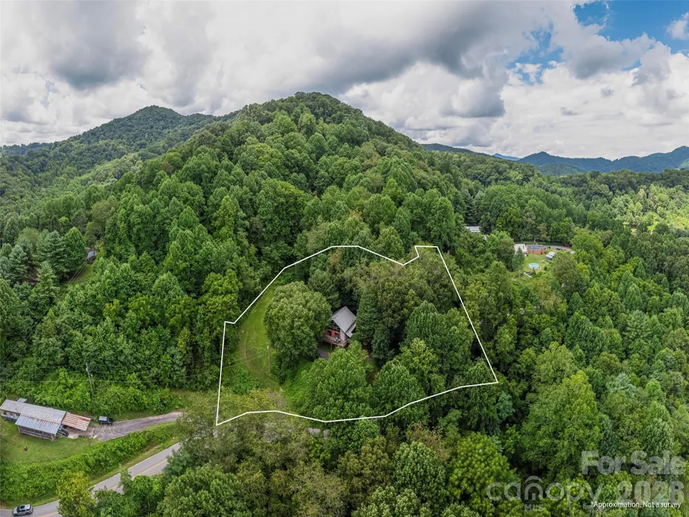 215 Hall Top Road Waynesville, NC 28786
