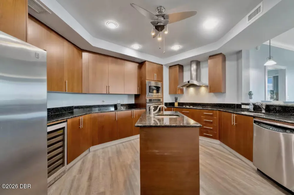 1925 S Atlantic Avenue #610 Daytona Beach Shores, FL 32118