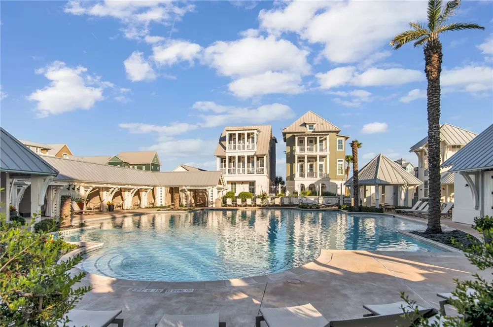 148 Sabal Lane Port Aransas, TX 78373