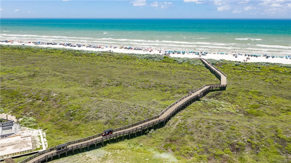 148 Sabal Lane Port Aransas, TX 78373