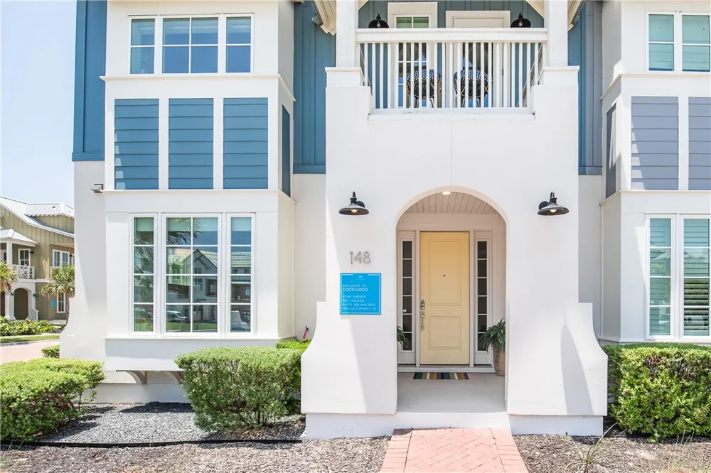 148 Sabal Lane Port Aransas, TX 78373