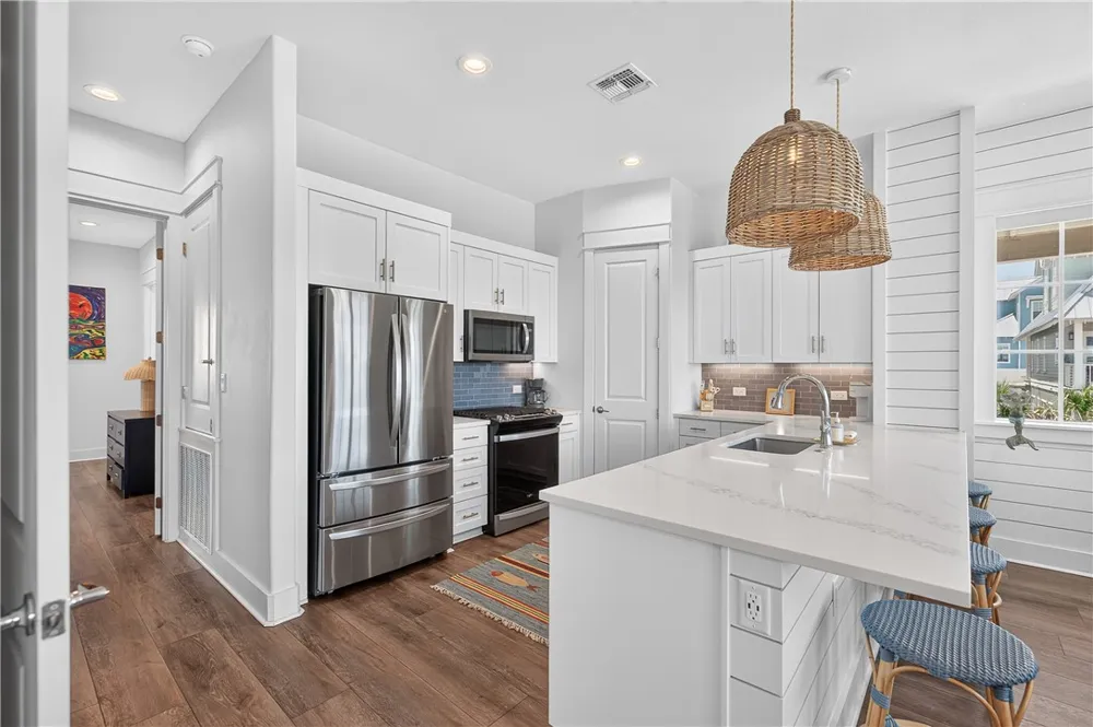 148 Sabal Lane Port Aransas, TX 78373