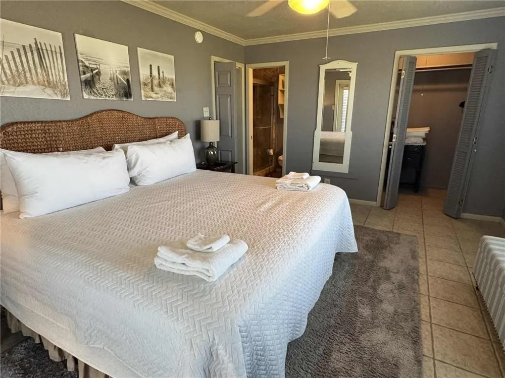 6877 SH 361 #31 Port Aransas, TX 78373