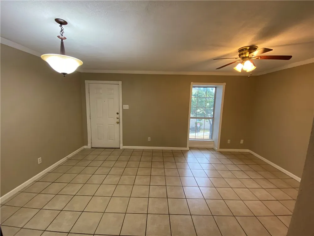 6702 Everhart #H-108 Corpus Christi, TX 78413
