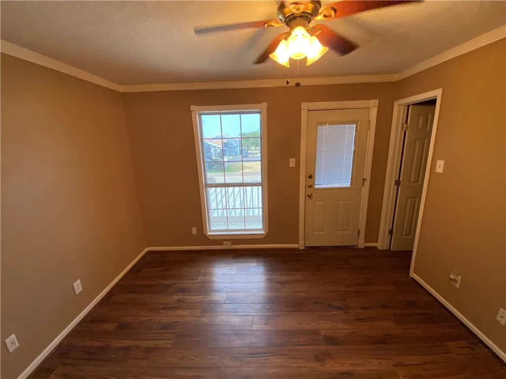 6702 Everhart #H-108 Corpus Christi, TX 78413