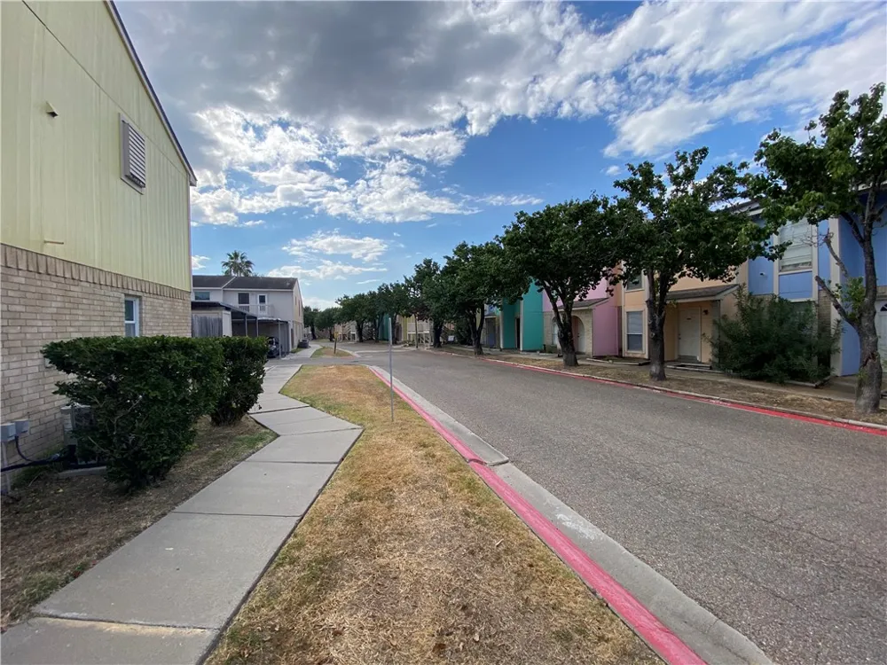 6702 Everhart #H-108 Corpus Christi, TX 78413