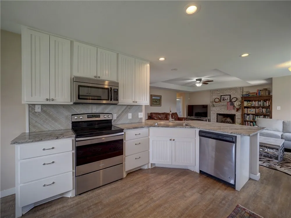 543 Lydia Ann Channel Port Aransas, TX 78373