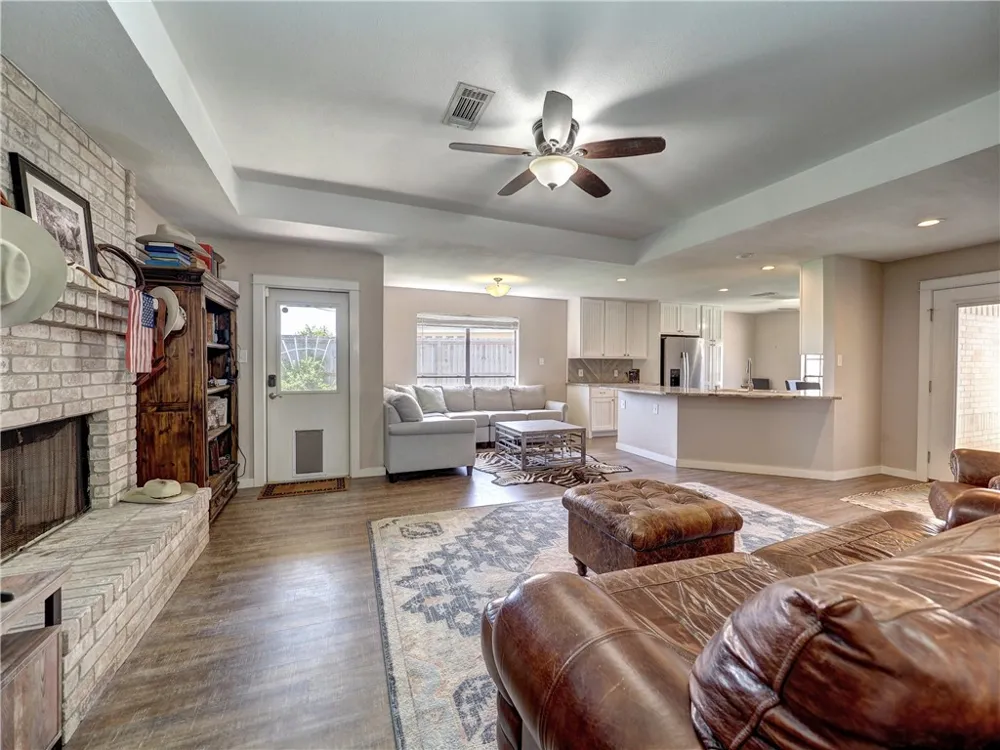 543 Lydia Ann Channel Port Aransas, TX 78373