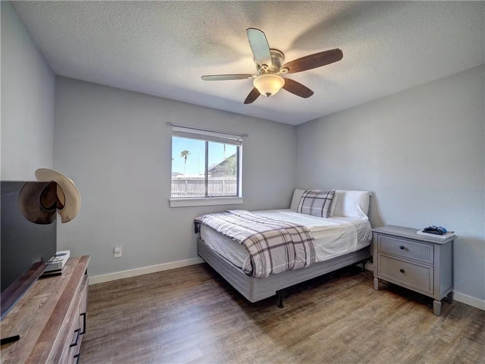 543 Lydia Ann Channel Port Aransas, TX 78373