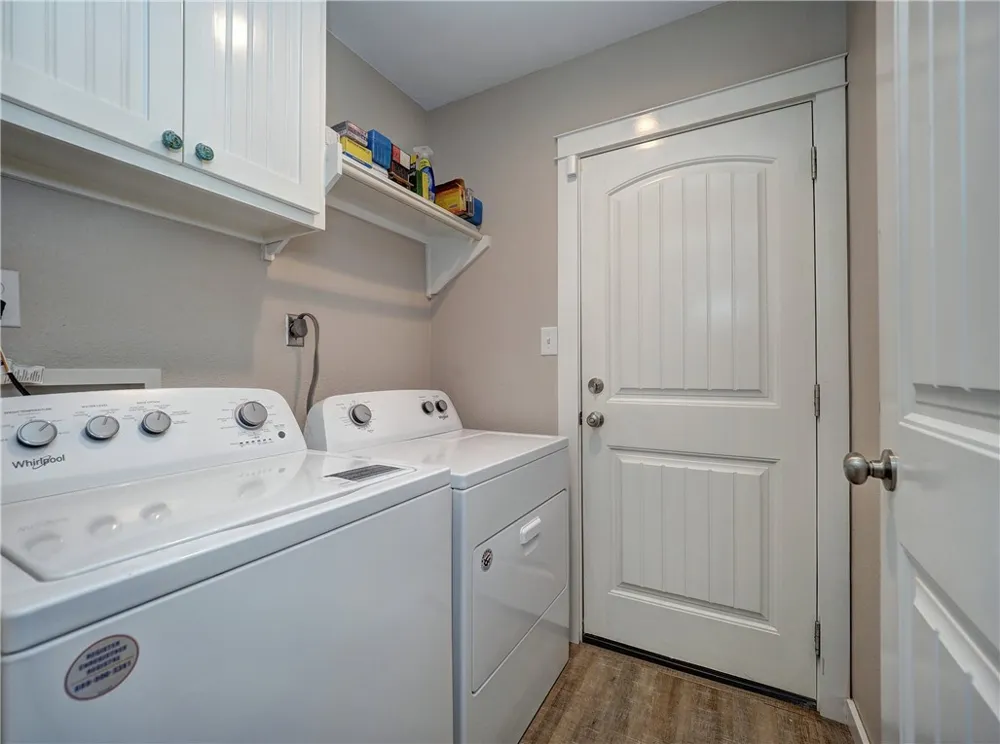 543 Lydia Ann Channel Port Aransas, TX 78373