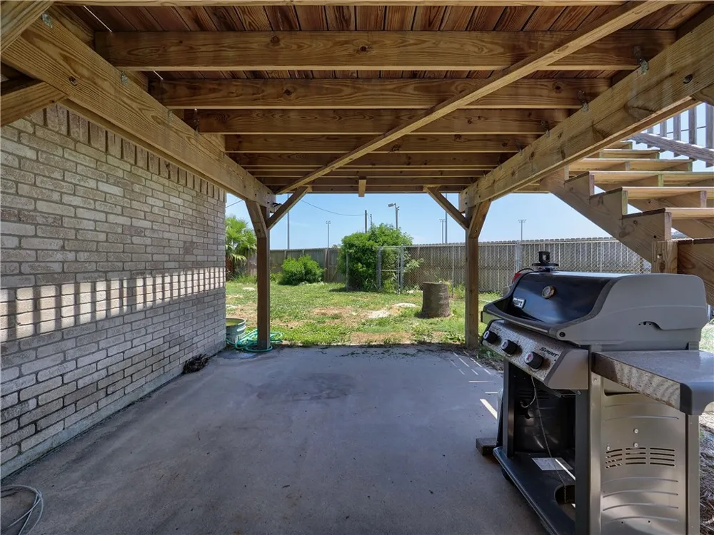 543 Lydia Ann Channel Port Aransas, TX 78373