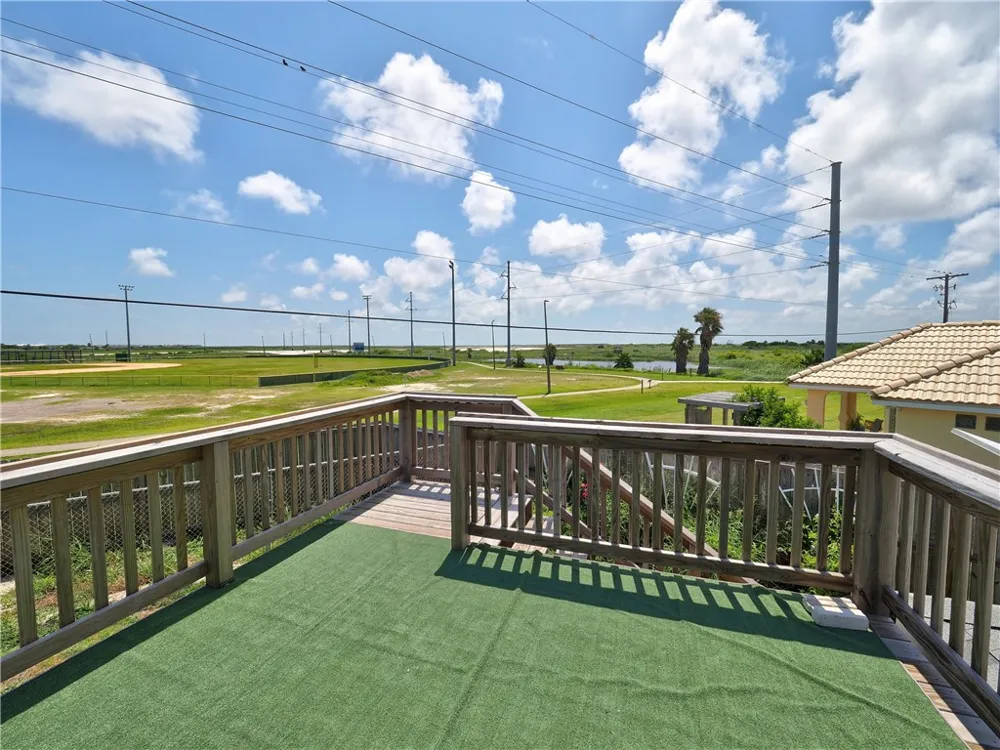 543 Lydia Ann Channel Port Aransas, TX 78373