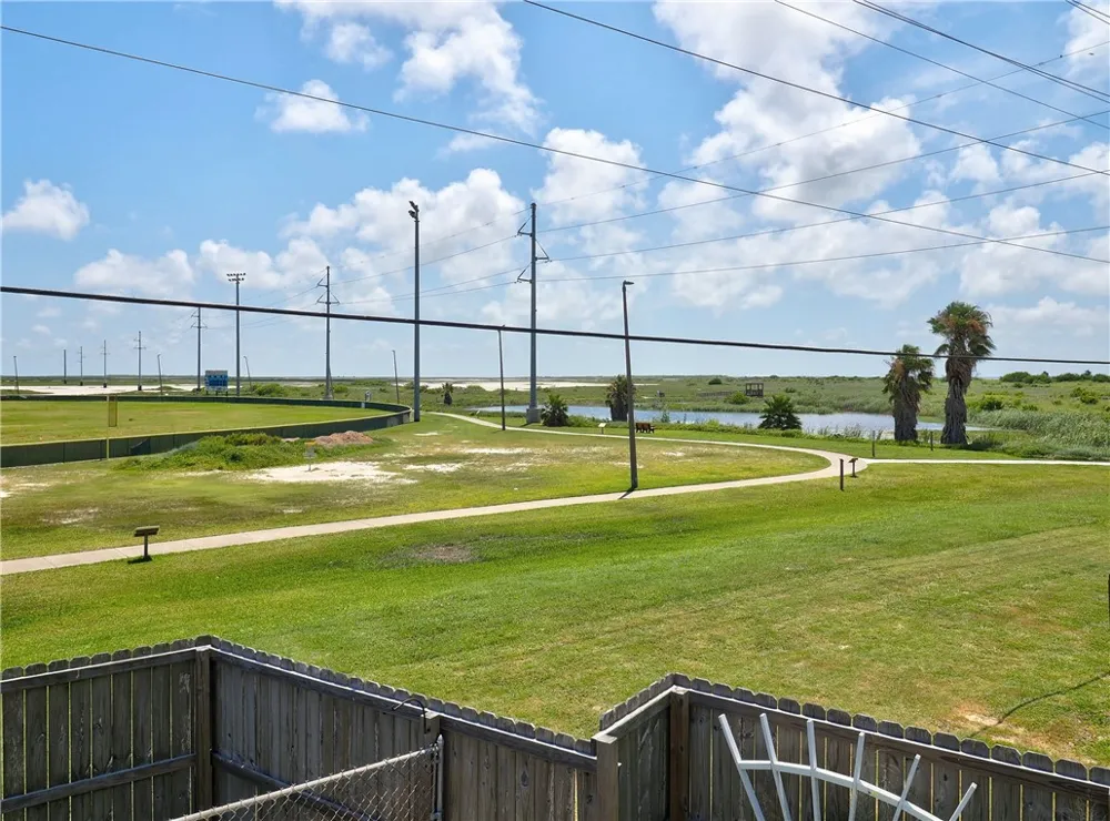 543 Lydia Ann Channel Port Aransas, TX 78373