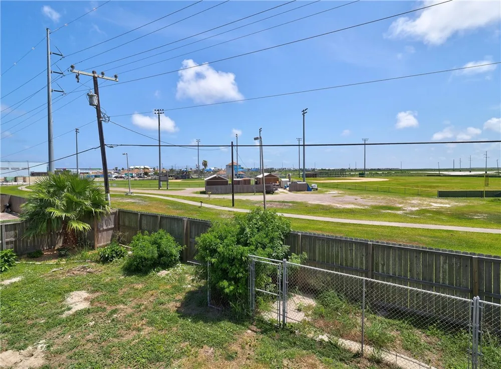 543 Lydia Ann Channel Port Aransas, TX 78373