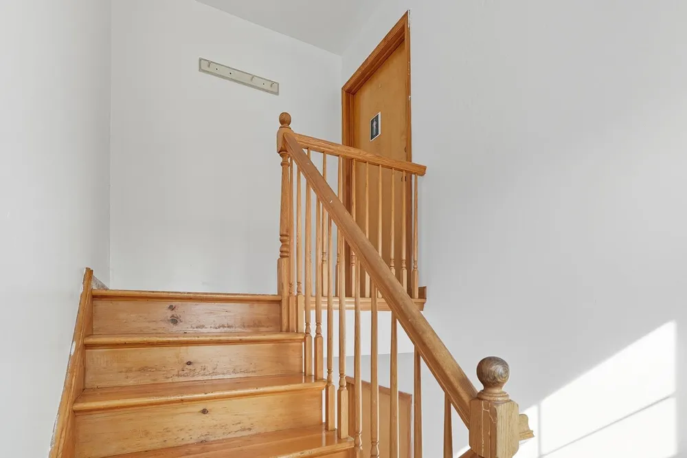 87 COTTAGE ST Bayonne, NJ 07002