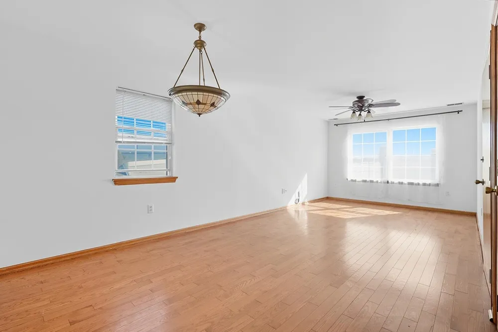 87 COTTAGE ST Bayonne, NJ 07002