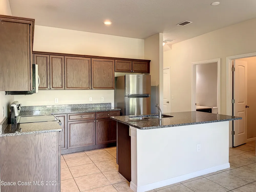 3737 Chambers Lane #5 Cocoa, FL 32926