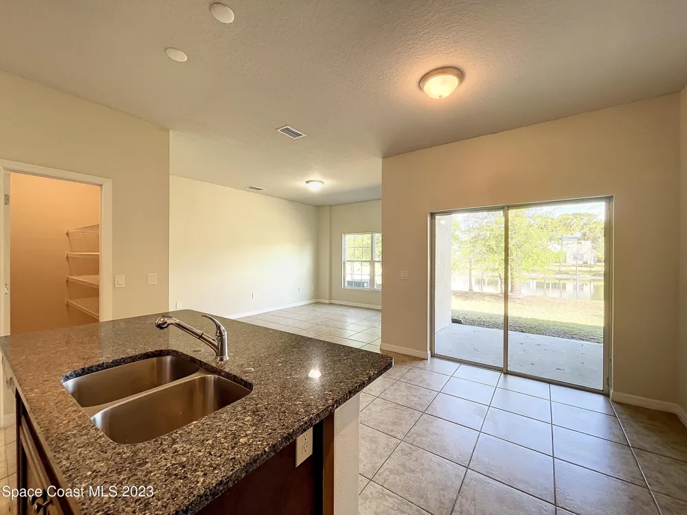 3737 Chambers Lane #5 Cocoa, FL 32926