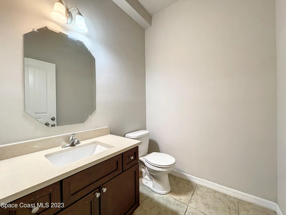 3737 Chambers Lane #5 Cocoa, FL 32926