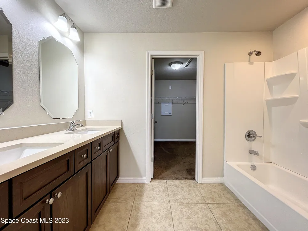 3737 Chambers Lane #5 Cocoa, FL 32926