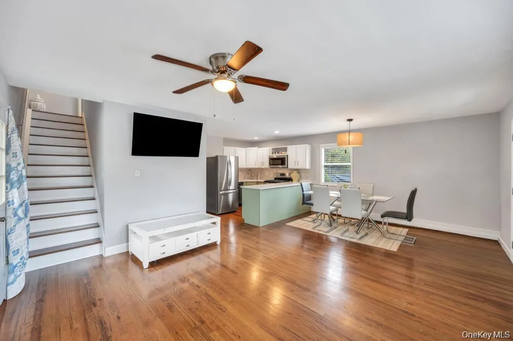 43 Comus Road Rocky Point, NY 11778