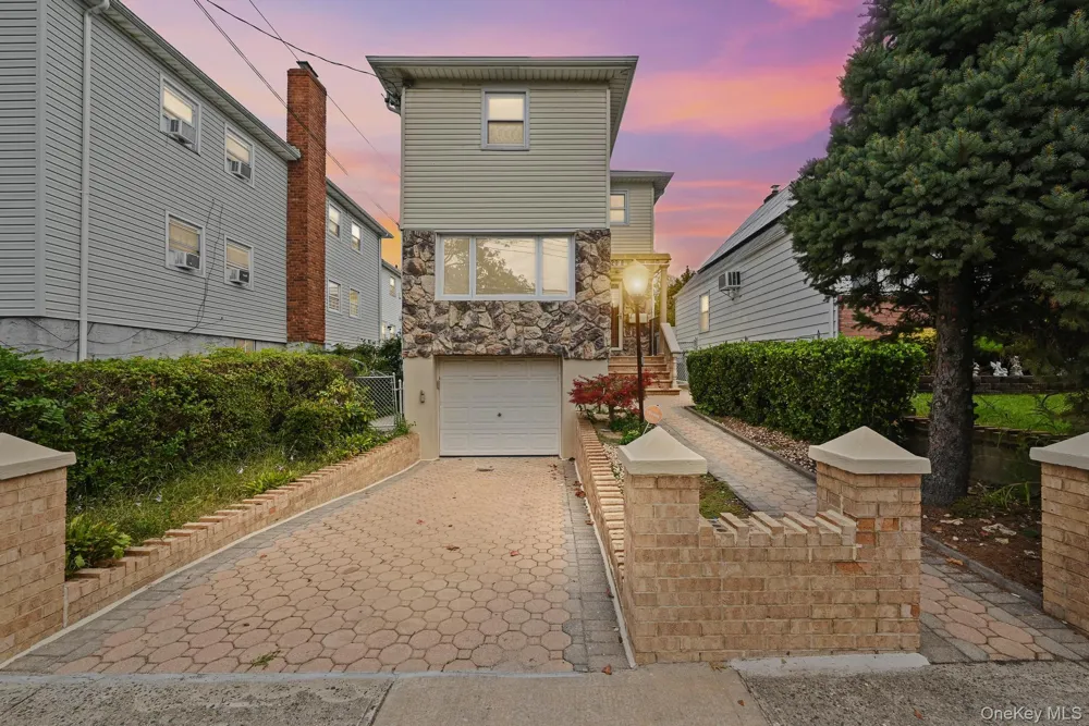 238-11 148th Drive Rosedale, NY 11422