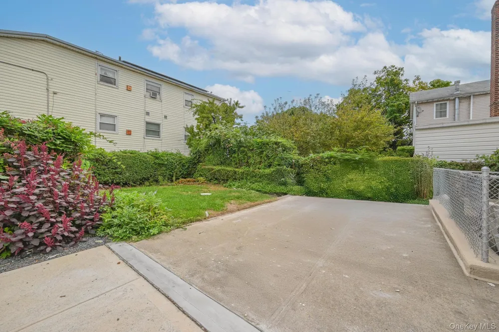 238-11 148th Drive Rosedale, NY 11422