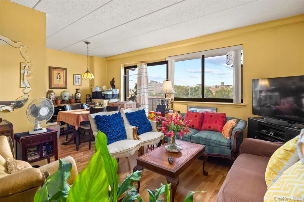9229 Queens Boulevard #6F Rego Park, NY 11374