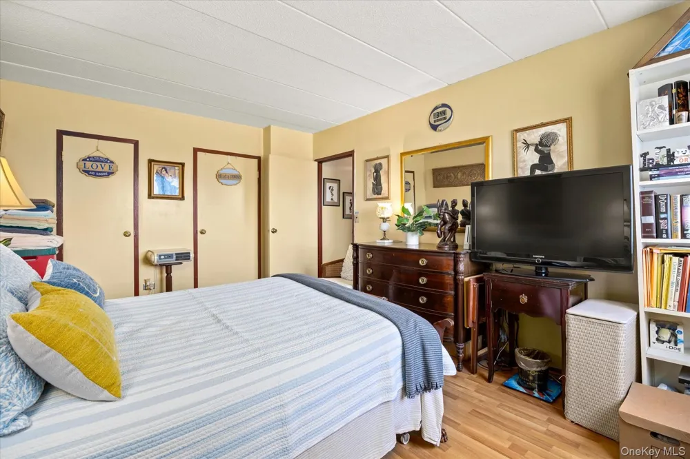 9229 Queens Boulevard #6F Rego Park, NY 11374