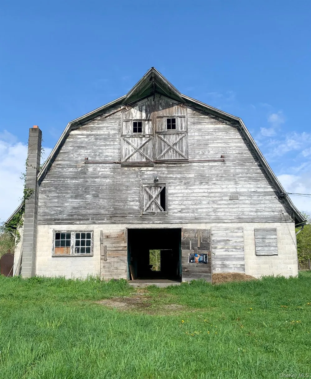 151 Homan Road Stanfordville, NY 12581