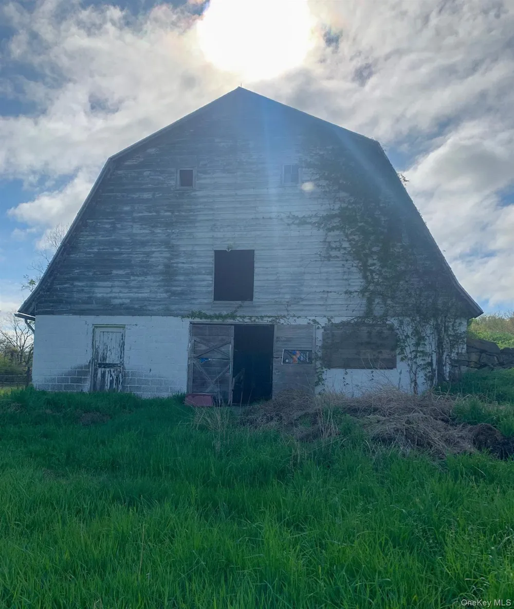 151 Homan Road Stanfordville, NY 12581