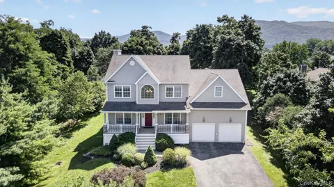 2 Archer Avenue