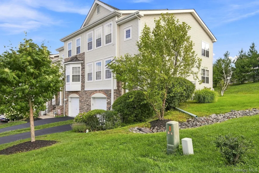 227 Orleans Road #14-6 Newburgh, NY 12550