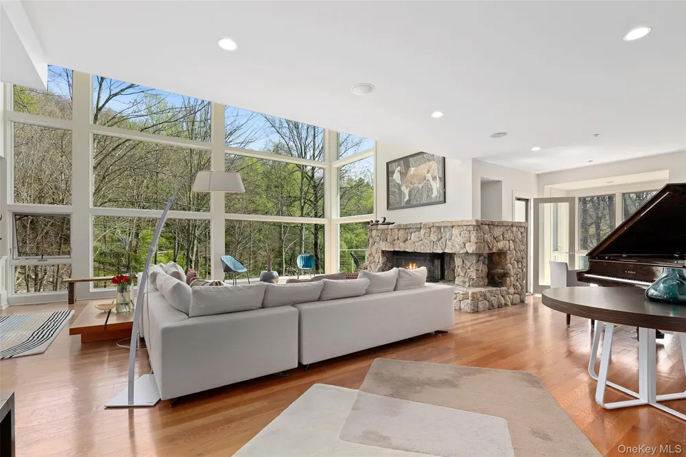 17 Fox Run Road Pound Ridge, NY 10576