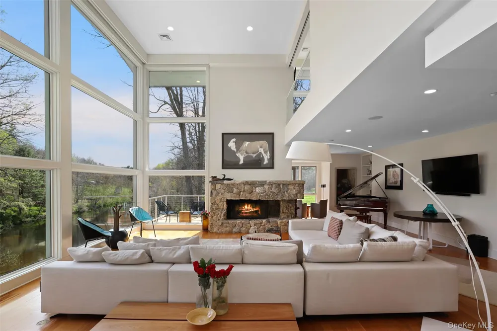 17 Fox Run Road Pound Ridge, NY 10576